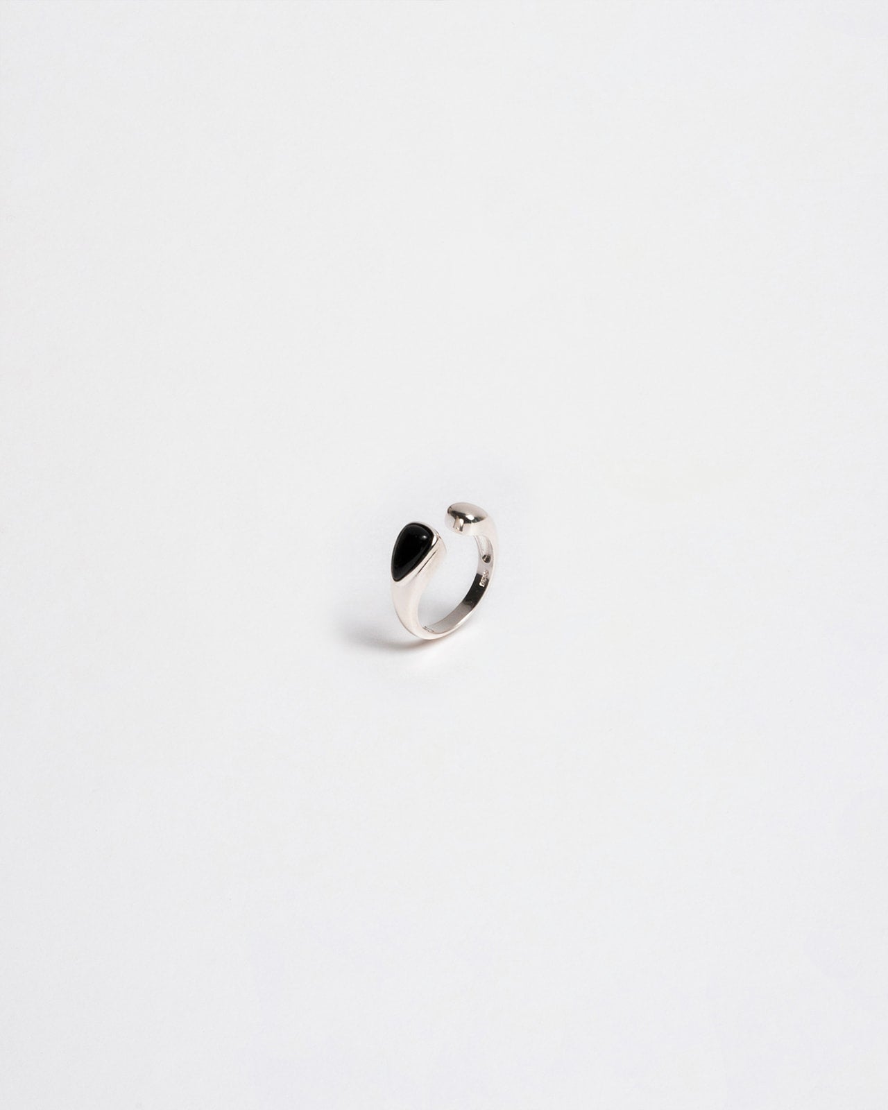 Anello goccia in agata nera - ÉCLAT GIOIELLI